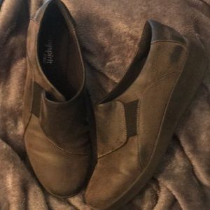 Easy Spirit e360 wedges